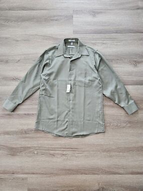 Geoffrey Beene Long Sleeve Button-Up Shirt in Olive Green